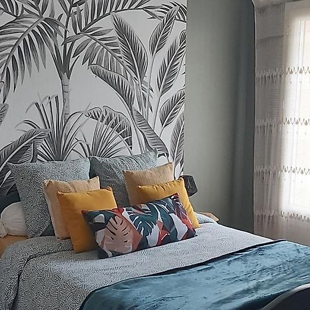 Chambre Climatisee Au Coeur De Brive Avec Televiseur Connecte Wifi Netflix Luaran gambar