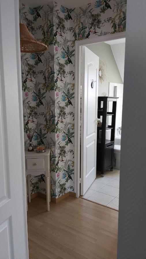 Chambre Climatisee Au Coeur De Brive Avec Televiseur Connecte Wifi Netflix Luaran gambar